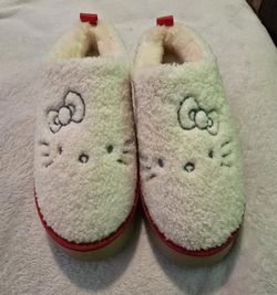 Hello Kitty Slippers 