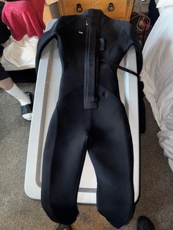 Wet suit