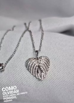 Beautiful jewelry diferent Prices please check price on Description
