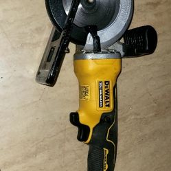 Dwalt Cordless Saw 