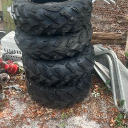 Maxxis AT25x8-12 