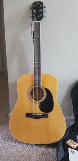 Guitar Rogue RD80 Dreadnought acoustic guitar for Sale in Windsor CT OfferUp