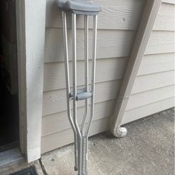 Crutches 