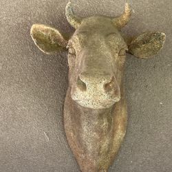 Bulls Head Wall Mounted Statue (heavy)