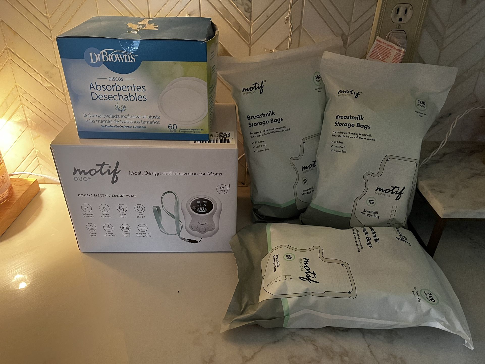 Breast Pump /breast Feeding Supplies 