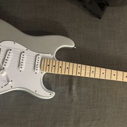 Fender Stratocaster Electric Guitar Replica 