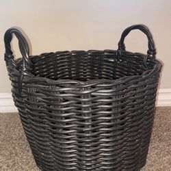 Black Round Resin Woven Heavy Duty Basket New