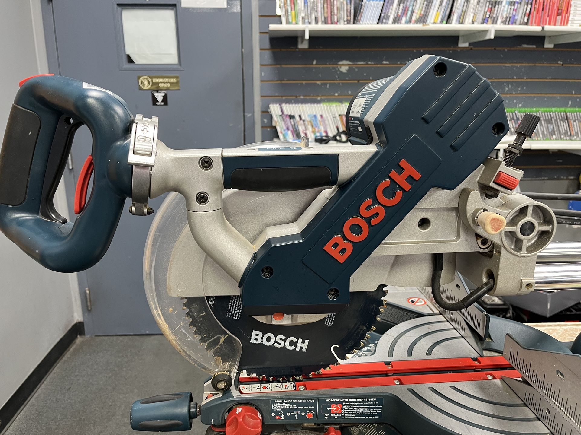 Bosch Miter Saw (847144-1)