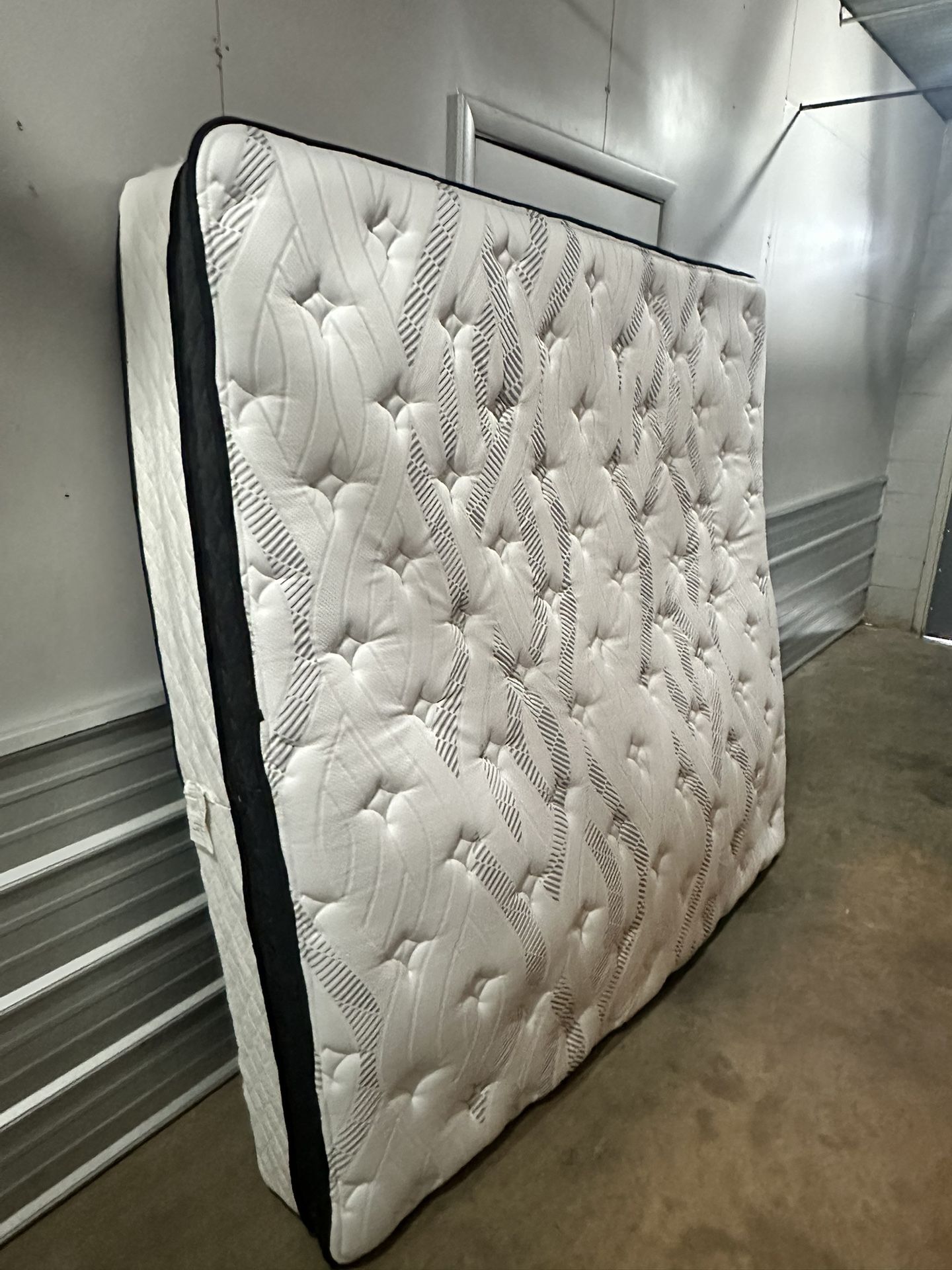 King Size Mattress 12” Thick