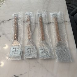 4  T-Mobile Spatulas