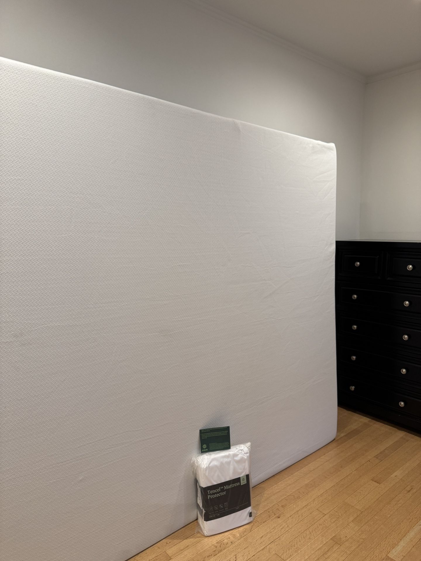 Zinus King Mattress Brand New