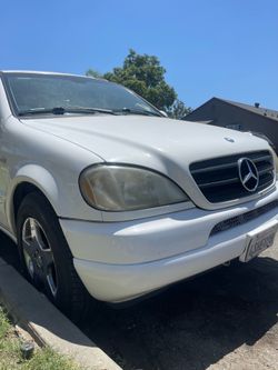Mercedes-Benz 2001