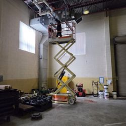 18' Scissor Lift 