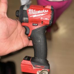 Milwaukee M18 