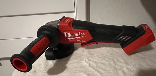 Milwaukee Electric - M18 Fuel 4-1/2-5 Braking Grinder