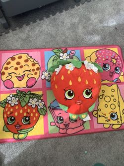 Shopkins mat with stuffed figure