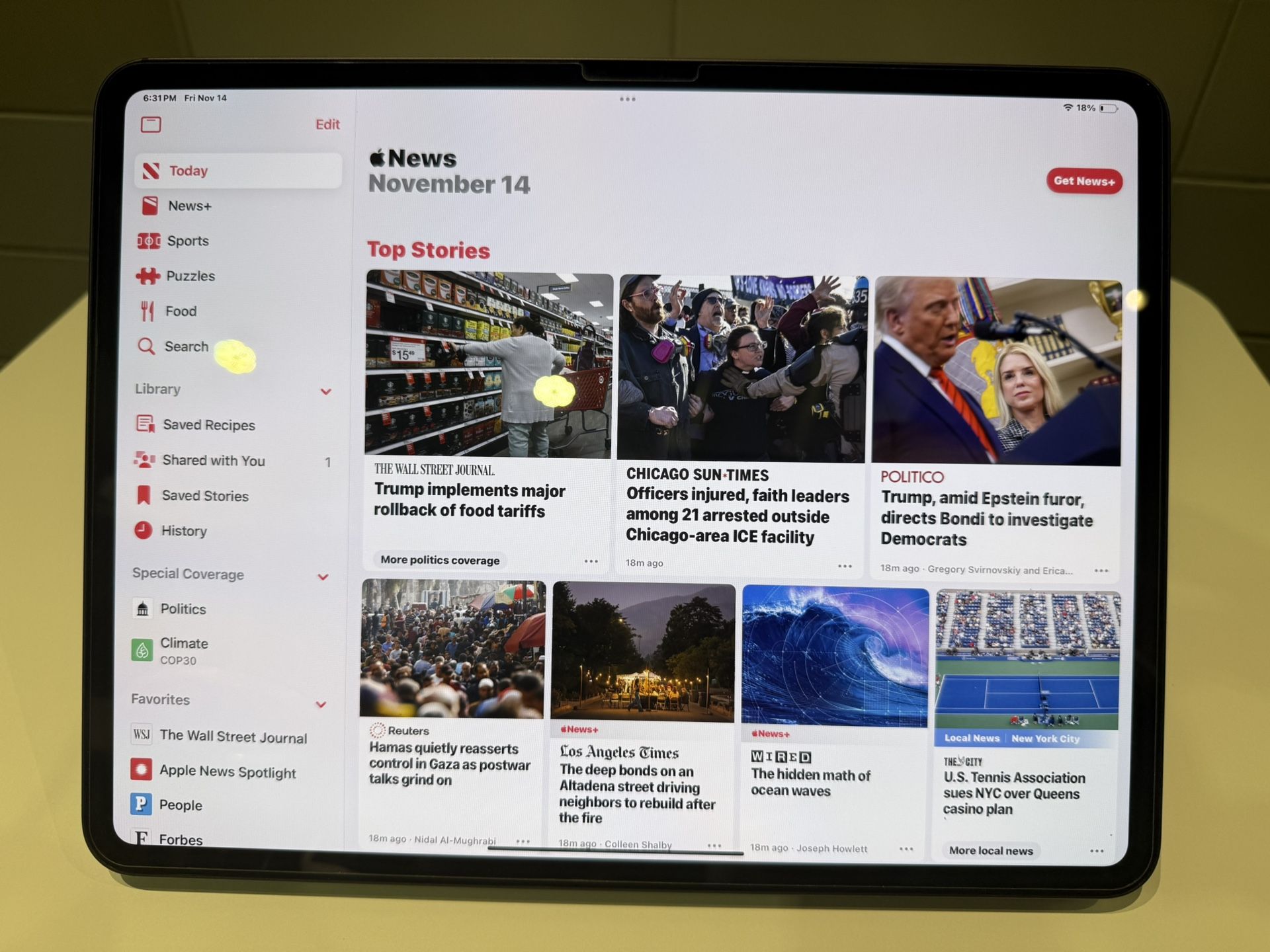 Apple iPad Pro 13-Inch (M4) wi-fi with case