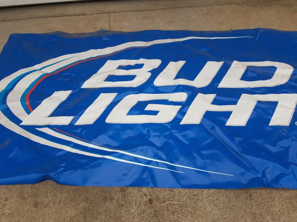 Big Bud Light Banner!