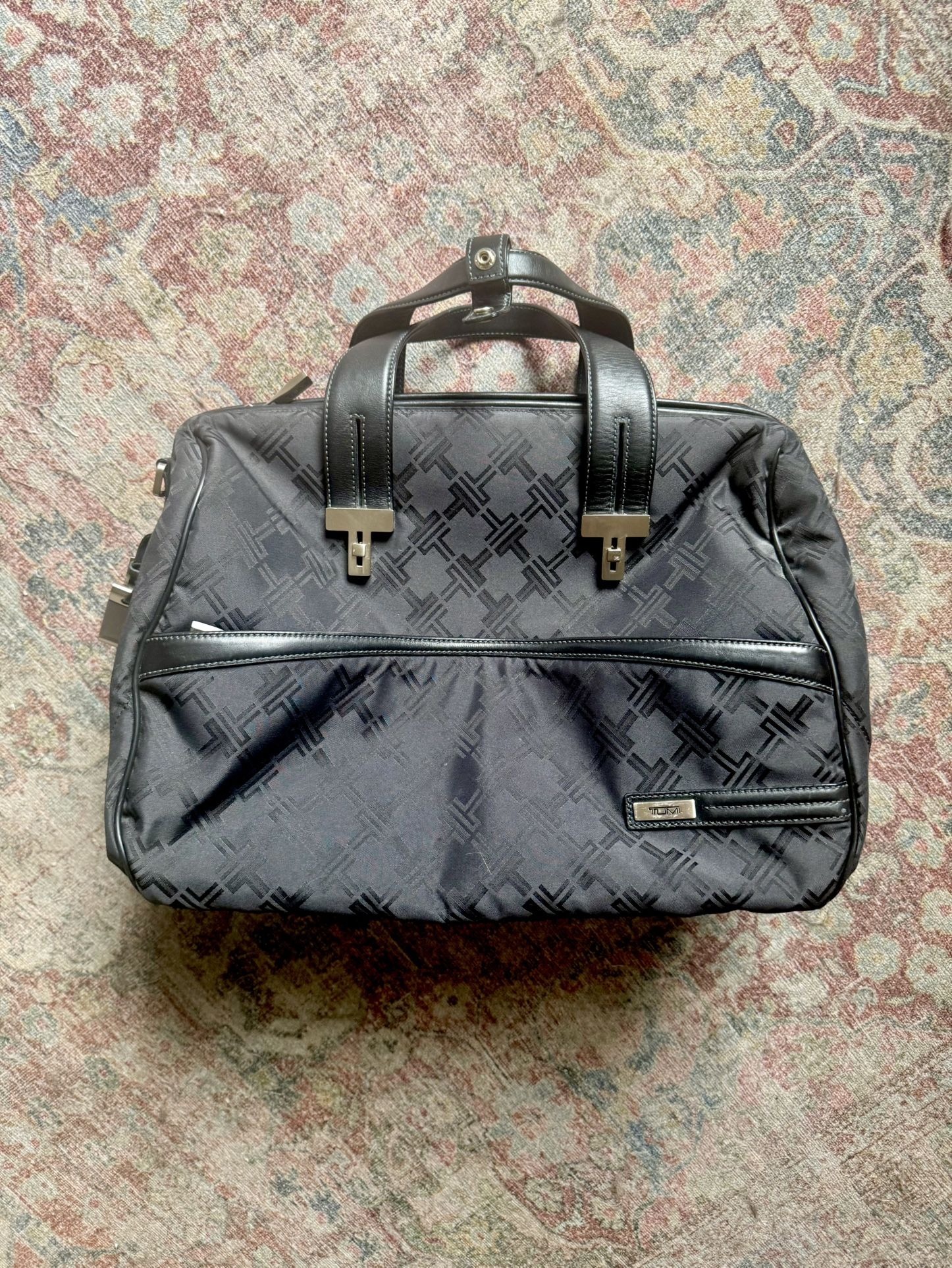 Excellent Tumi Monogram Signature Weekender Carry On Luggage Duffel Suitcase