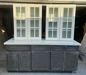 Kitchen cabinets