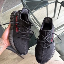 Yeezy 350 Bred Size 8.5
