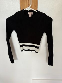 Women’s small long sleeve top