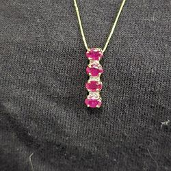 Beautiful 18kt Necklace With 4 RARE mogok Rubies And Diamond Pendant