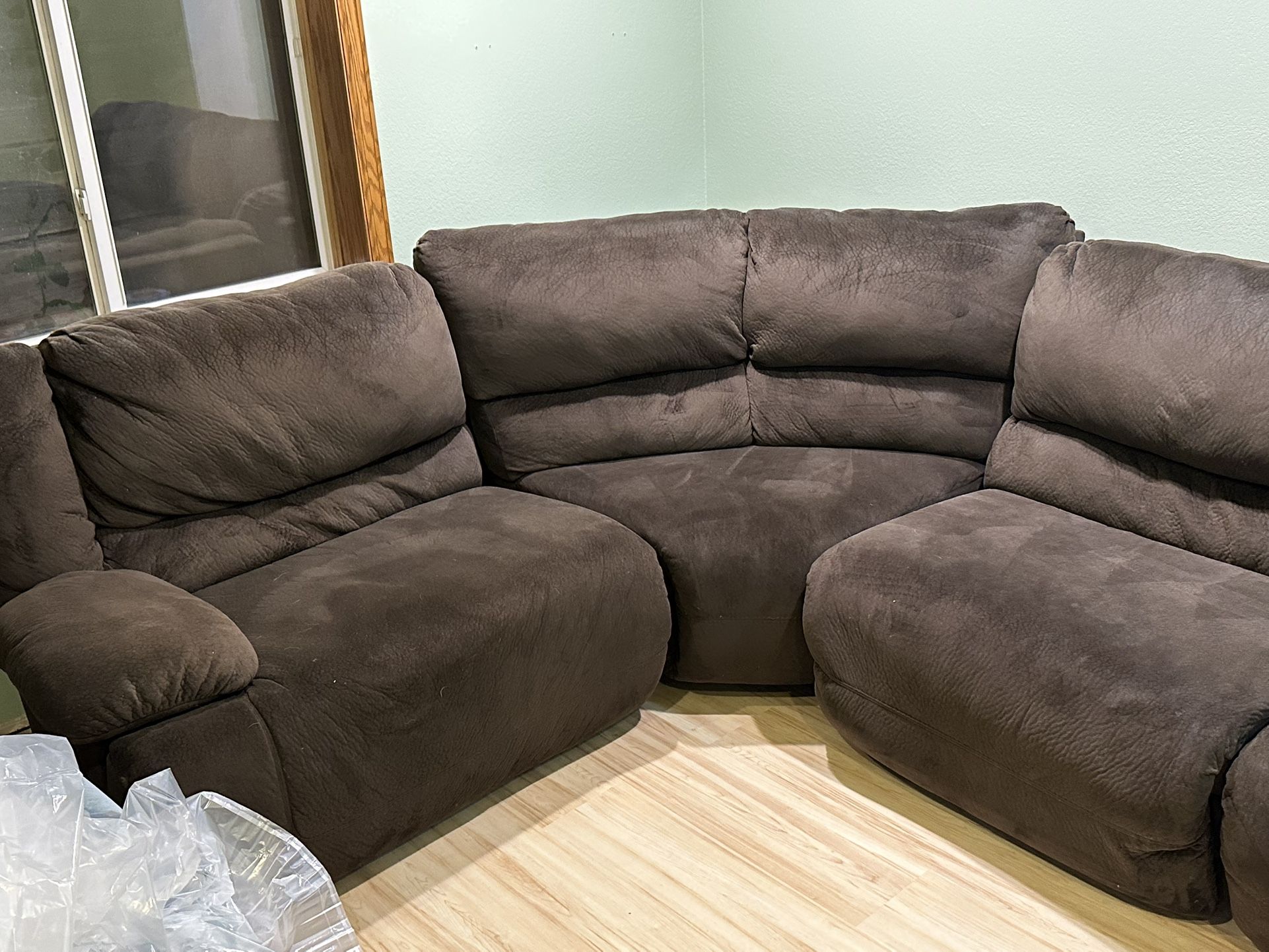 Sectional Couch With Recliners