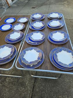 36 pieces Neiman marcus Dinnerware set