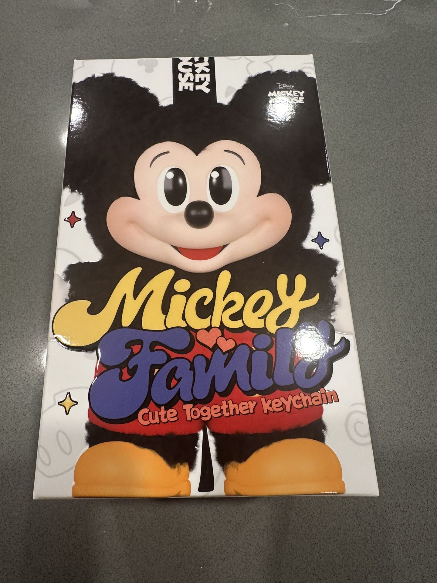 Mickey And Family - Chip And Dale