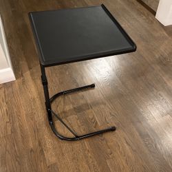 adjustable laptop stand