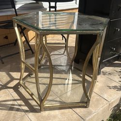 Free dresser and table