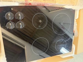 Whirlpool Black Electric Cooktop 4-Burner