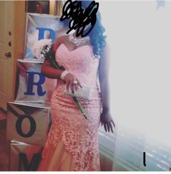 Pretty in pink prom dress!