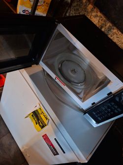Black deckor microwave