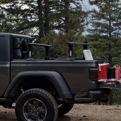 Thule Truck Bed Elevated Rack