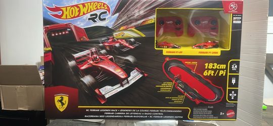Hot Wheels RC Ferrari Legends Race Set