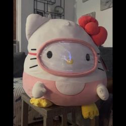 Hello Kitty Scuba Squishmellow