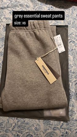 grey essential sweatpant