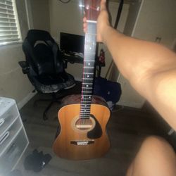 Yamaha Acoustic Guitar 
