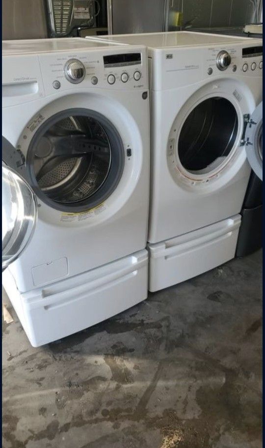 LG Washer And Gas Dryer W/ Pedestal