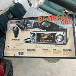 Uniden Bearcat 680 CB Radio New In Box 