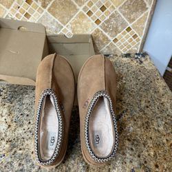 Nike Ugg Slippers