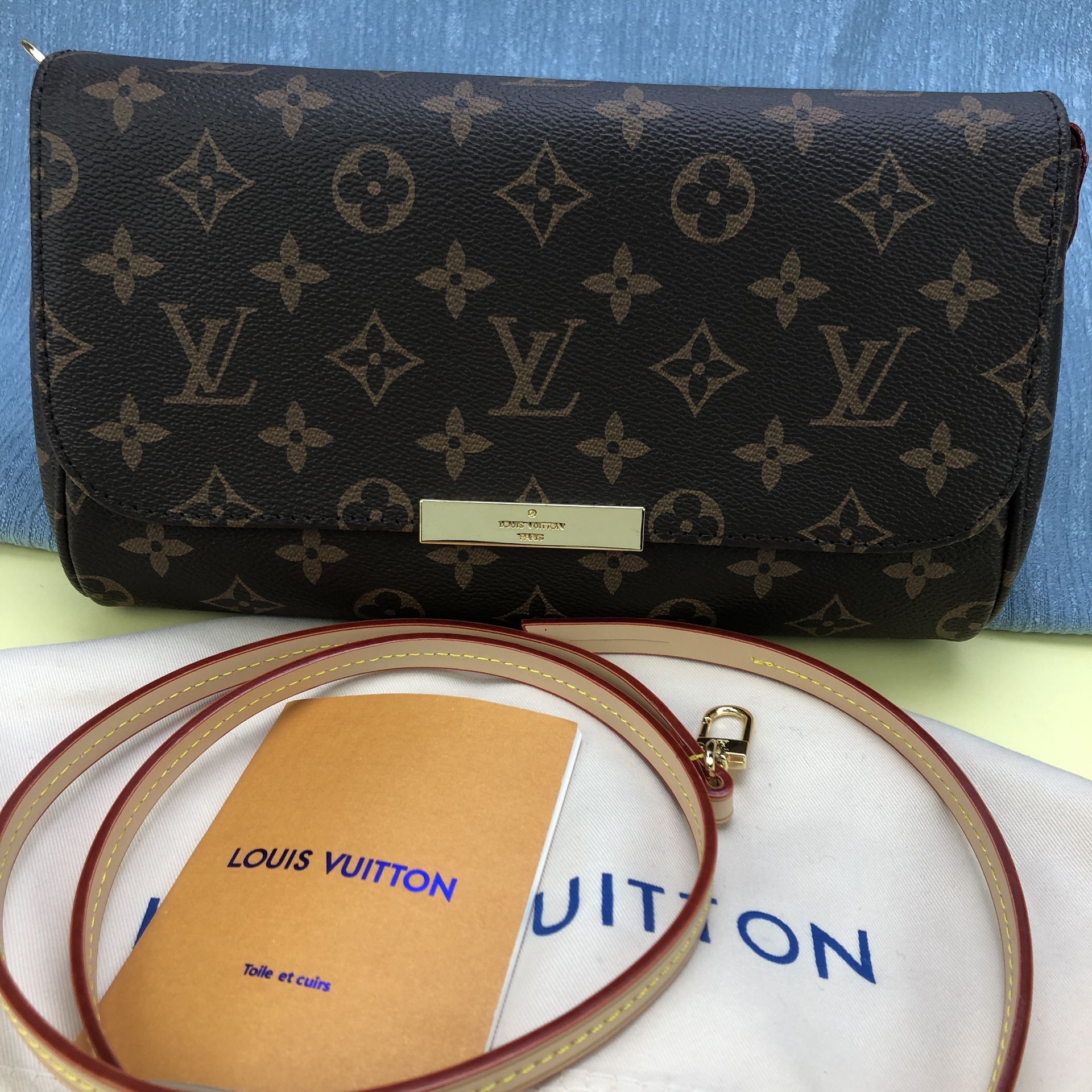LV Sunglasses Pouch, Women's Fashion, Bags & Wallets, Cross-body Bags on  Carousell