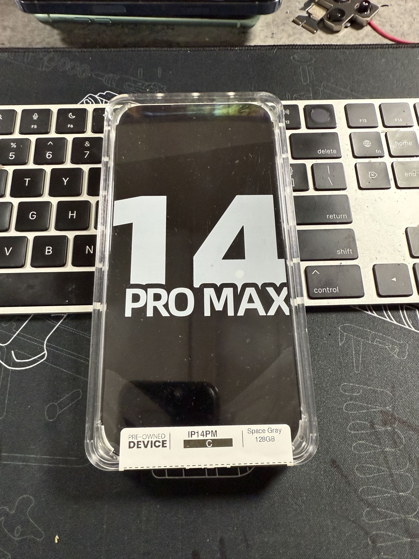 128 GB iPhone 14 Pro Max Verizon AT&T T Mobile unlocked