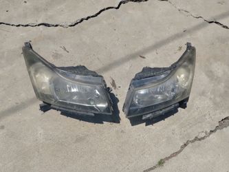2013 Chevy Cruze Headlights