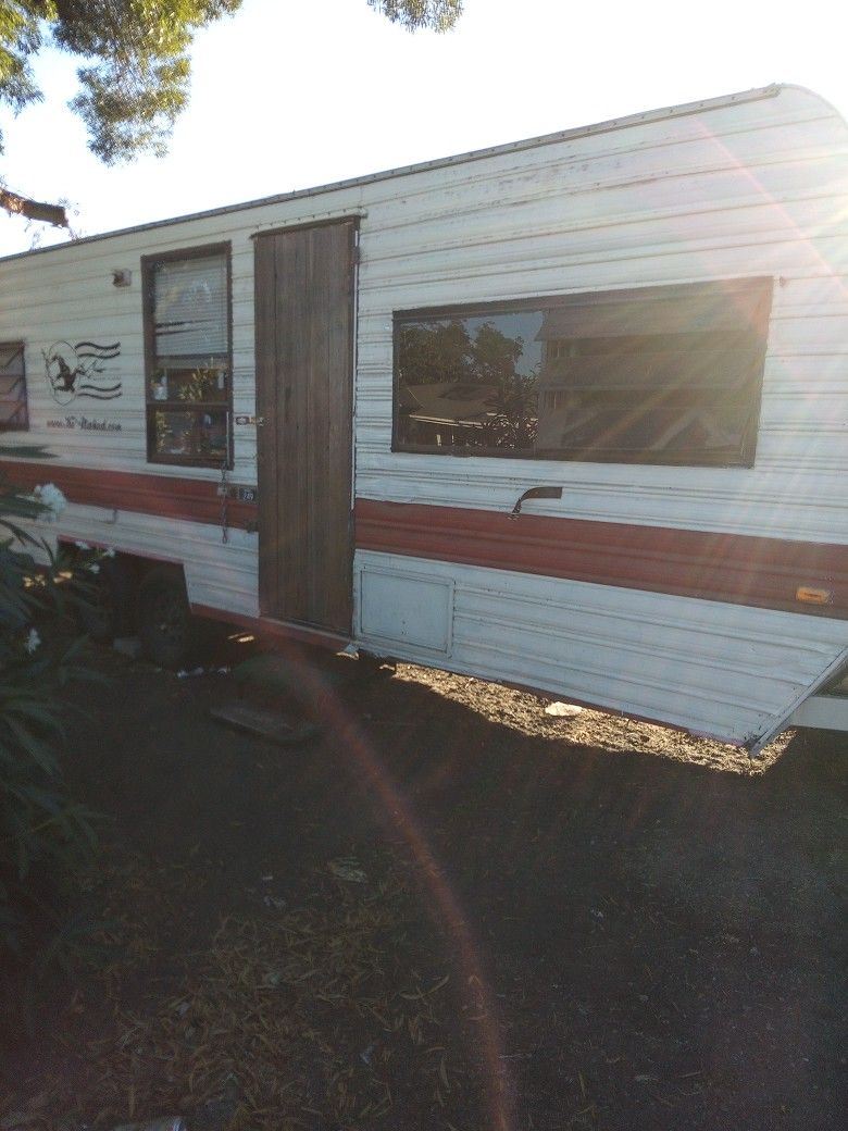 A Camper  600 Or Best Offer