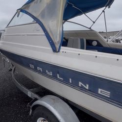 Boat - 20 Foot Bayliner