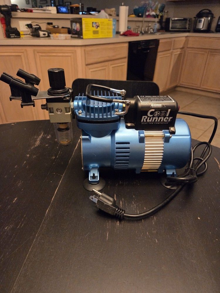 Master Airbrush Coolrunner Compressor