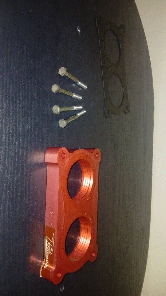 05-09 Mustang Airaid Throttle Body Spacer